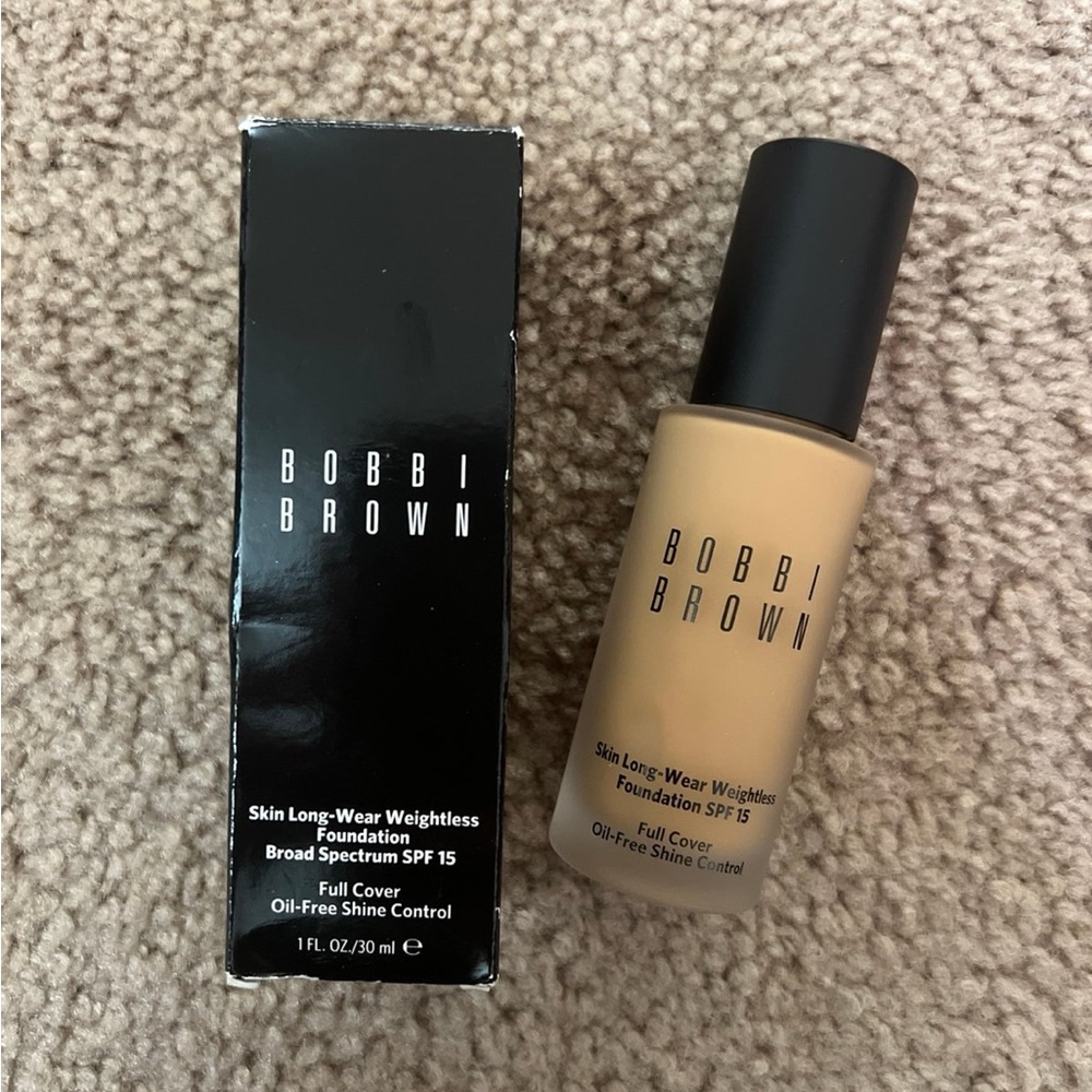 Bobbi Brown Tan Foundation Liquid Makeup